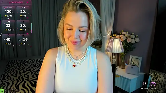 Nikki Kai online show from October 20, 2025, 12:44 am