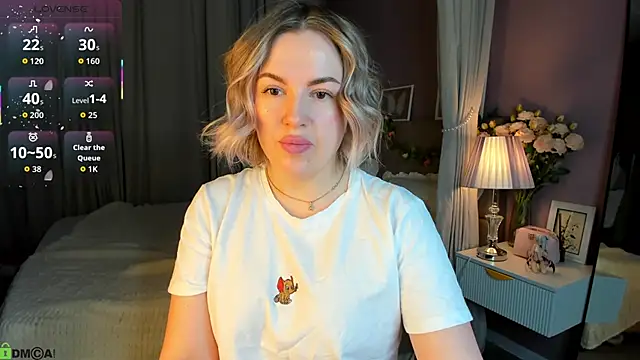 Nikki Kai online show from November 3, 2025, 11:37 pm