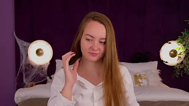 Snapshot of JaniceCollins chatting on November 3, 2025, 2:57 am JaniceCollins online show from November 3, 2025, 2:57 am