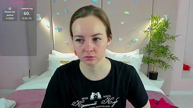 JaniceCollins online show from February 9, 2026, 1:53 am