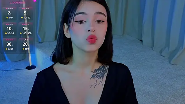 Hotary Yuko online show from May 24, 2026, 3:33 am