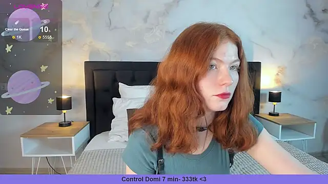 Snapshot of SophieOuld chatting on February 8, 2025, 10:29 am SophieOuld online show from February 8, 2025, 10:29 am