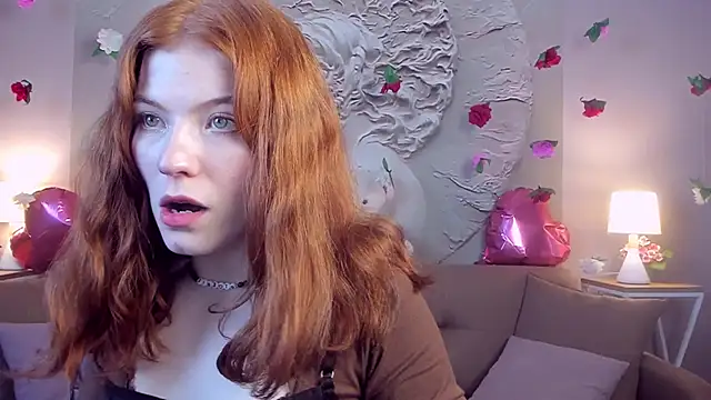 Snapshot of SophieOuld chatting on February 21, 2025, 3:56 am SophieOuld online show from February 21, 2025, 3:56 am