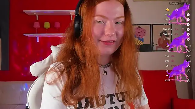 Snapshot of SophieOuld chatting on September 22, 2025, 3:19 am SophieOuld online show from September 22, 2025, 3:19 am