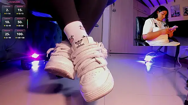 aleya bliss online show from November 27, 2025, 3:08 am