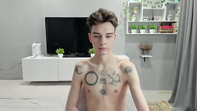 avegothy- online show from February 11, 2025, 8:05 am