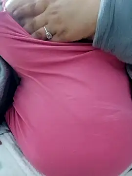 Snapshot of pora-34 chatting on February 2, 2025, 6:20 pm pora-34 online show from February 2, 2025, 6:20 pm