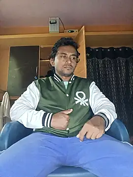 bigcock thick online show from January 14, 2026, 4:45 pm