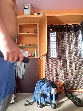 bigcock thick online show from May 13, 2026, 1:58 am