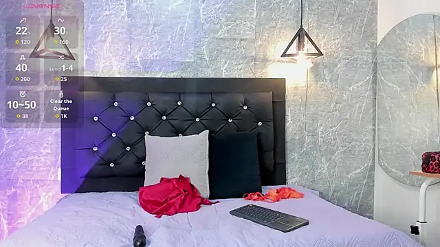 emberhodson online show from September 30, 2025, 11:26 am