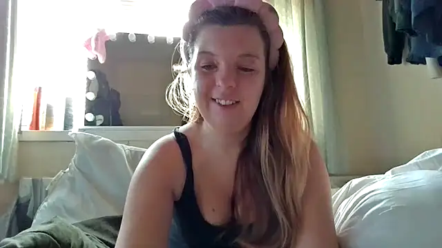 Snapshot of Demi_WelshX chatting on November 18, 2025, 11:25 am Demi WelshX online show from November 18, 2025, 11:25 am