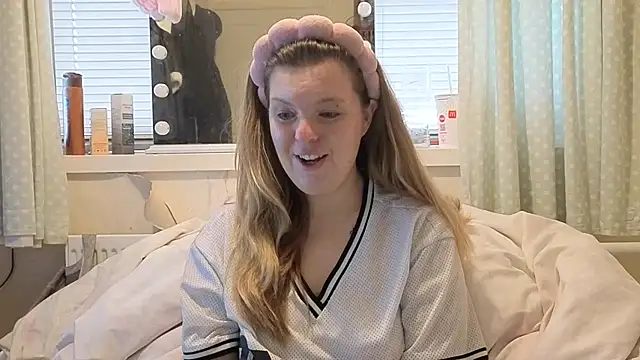 Demi WelshX online show from November 20, 2025, 9:53 am