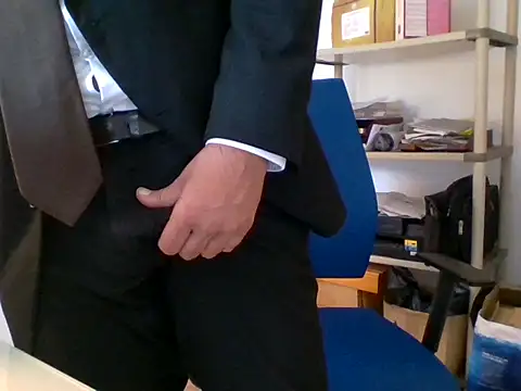 66MA69 online show from October 8, 2025, 11:52 am