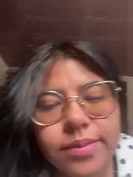 Snapshot of viccky_vick chatting on February 1, 2025, 6:40 pm viccky vick online show from February 1, 2025, 6:40 pm