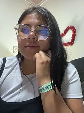 Snapshot of viccky_vick chatting on March 10, 2025, 1:01 am viccky vick online show from March 10, 2025, 1:01 am