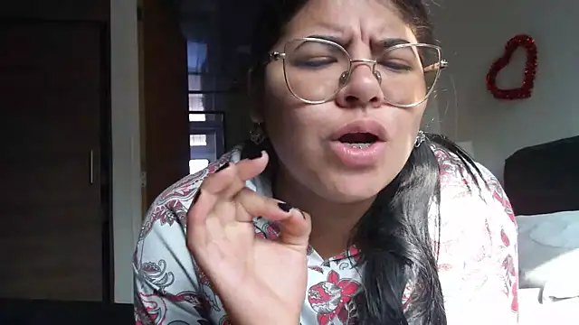 Snapshot of viccky_vick chatting on March 11, 2025, 1:45 pm viccky vick online show from March 11, 2025, 1:45 pm