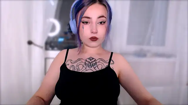 purplewitch online show from October 22, 2025, 10:09 pm