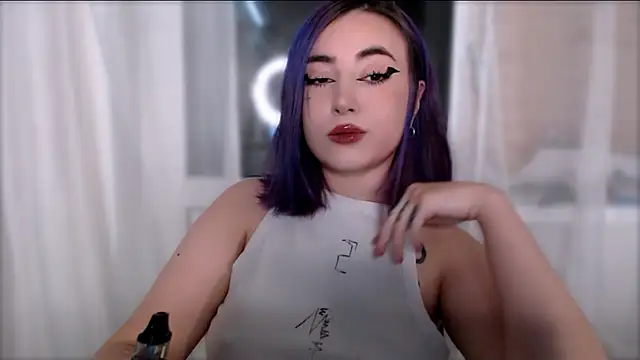 purplewitch online show from November 17, 2025, 2:34 pm