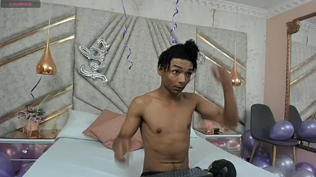 ErickCarmack online show from February 19, 2025, 4:01 am