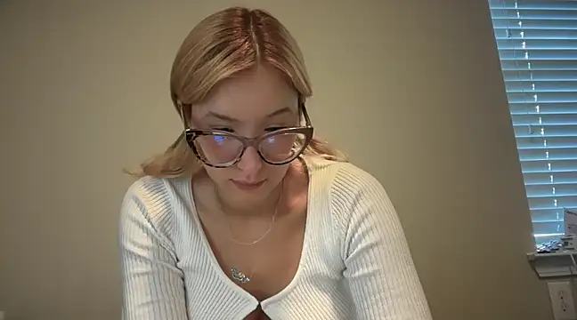 Mermaid-hana online show from February 13, 2025, 2:42 pm