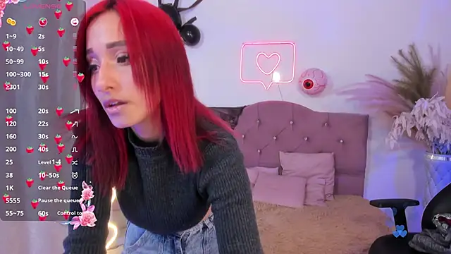 palmerfox tay online show from October 17, 2025, 3:20 am