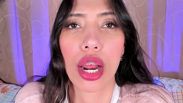 Snapshot of Miss_veronicaa2 chatting on June 25, 2026, 1:26 pm Miss veronicaa2 online show from June 25, 2026, 1:26 pm