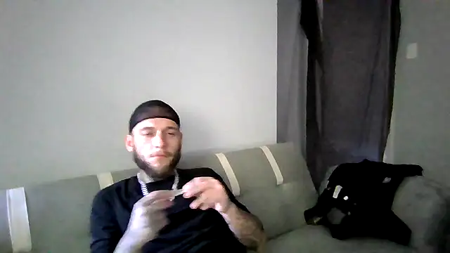 cruz815 online show from October 21, 2025, 4:19 pm