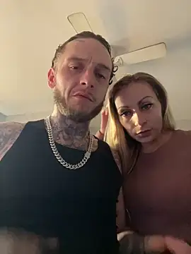 cruz815 online show from April 10, 2026, 10:47 pm