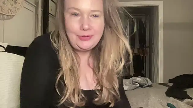 BustyHayleyUk online show from February 4, 2025, 9:52 pm