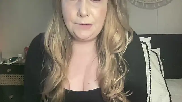 BustyHayleyUk online show from February 5, 2025, 1:54 pm