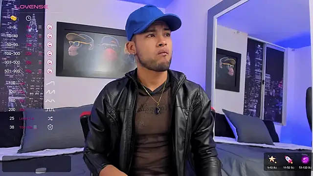 Snapshot of Max_Conor1 chatting on February 6, 2025, 11:32 am Max Conor1 online show from February 6, 2025, 11:32 am