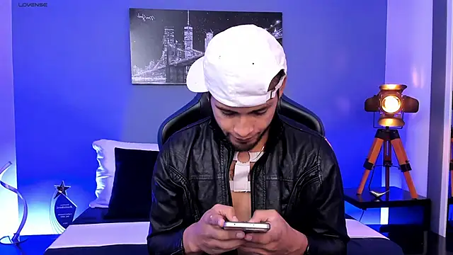 Snapshot of Max_Conor1 chatting on September 26, 2025, 11:47 am Max Conor1 online show from September 26, 2025, 11:47 am