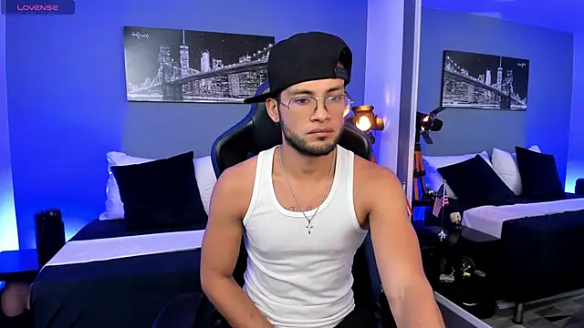 Max Conor1 online show from April 27, 2026, 6:00 am