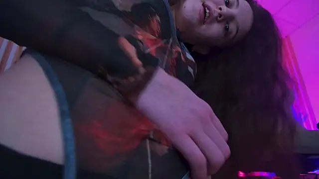 MilaStoyne online show from January 18, 2026, 7:01 am