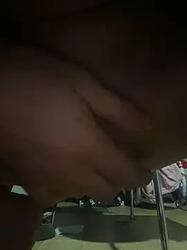 PistoleNellaFendi online show from September 12, 2025, 4:23 am