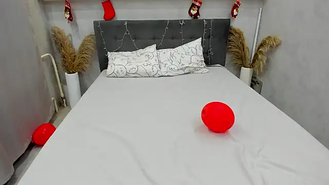 Snapshot of Jenny_Jimmy chatting on February 13, 2026, 1:12 am Jenny Jimmy online show from February 13, 2026, 1:12 am