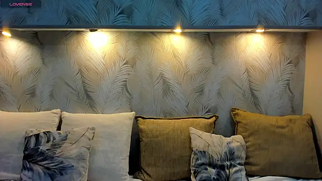 Snapshot of Jenny_Jimmy chatting on February 19, 2026, 1:12 am Jenny Jimmy online show from February 19, 2026, 1:12 am