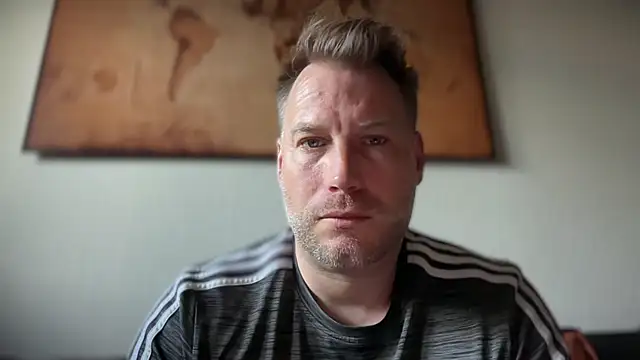 Christian87xxx online show from May 18, 2026, 4:29 am