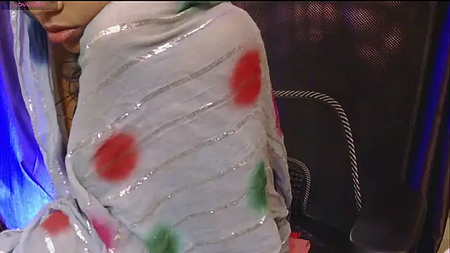 Snapshot of wow-simran chatting on November 16, 2025, 2:50 am wow-simran online show from November 16, 2025, 2:50 am