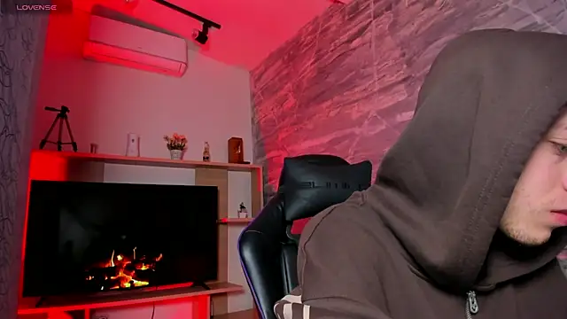 marcuscollins1  online show from February 17, 2026, 1:07 pm