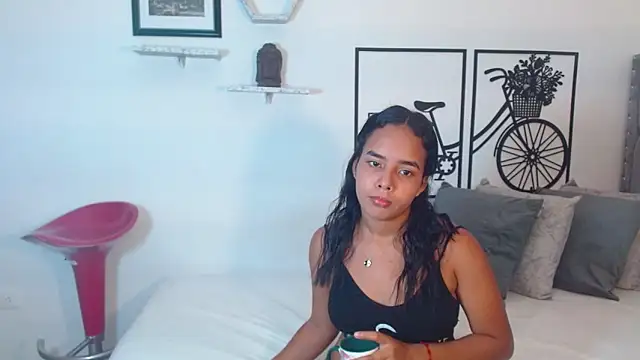 Roxy Stonee online show from February 10, 2025, 7:17 pm