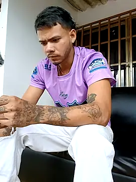 Niick01  online show from September 26, 2025, 5:28 pm