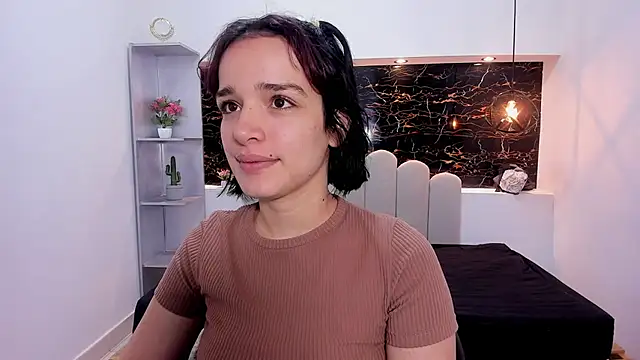 Annyrosee online show from February 27, 2026, 1:33 pm