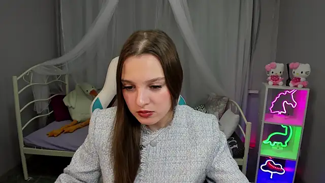 kaisajenner online show from November 21, 2025, 6:17 pm