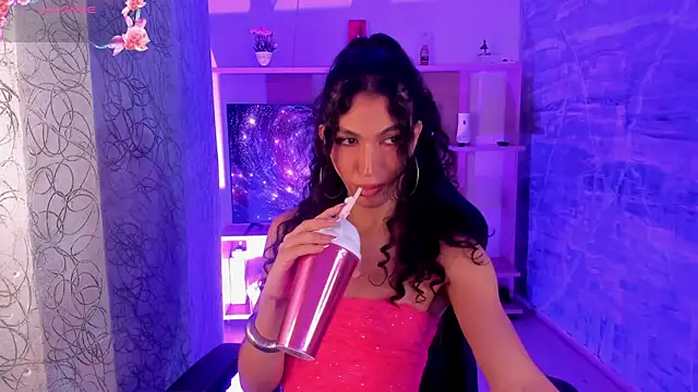 allicemackenzie online show from June 1, 2026, 11:50 pm
