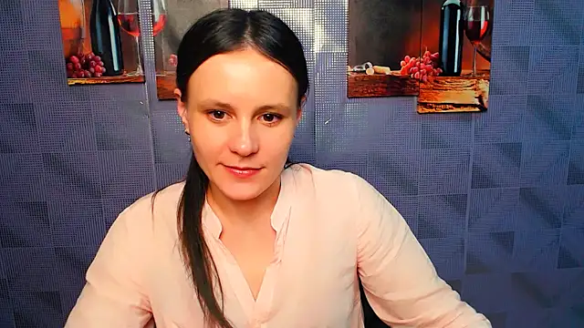 ValeriaHeart  online show from February 19, 2025, 2:44 pm