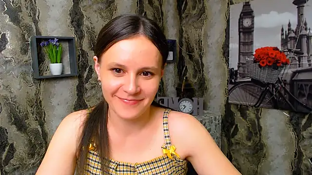 ValeriaHeart  online show from March 5, 2025, 4:13 pm