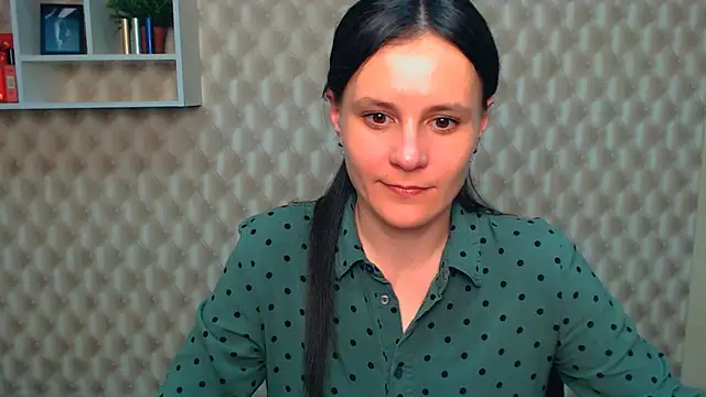 ValeriaHeart  online show from March 9, 2025, 4:11 pm