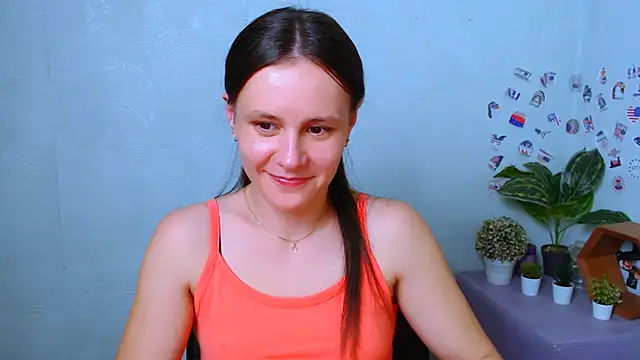 ValeriaHeart  online show from December 13, 2025, 9:31 pm