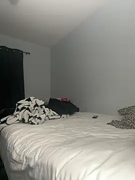 Liyah 19 online show from February 28, 2026, 12:55 am